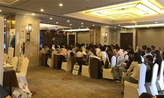 HoinWare品牌参加2018慧聪教育装备巡展 (贵阳站)